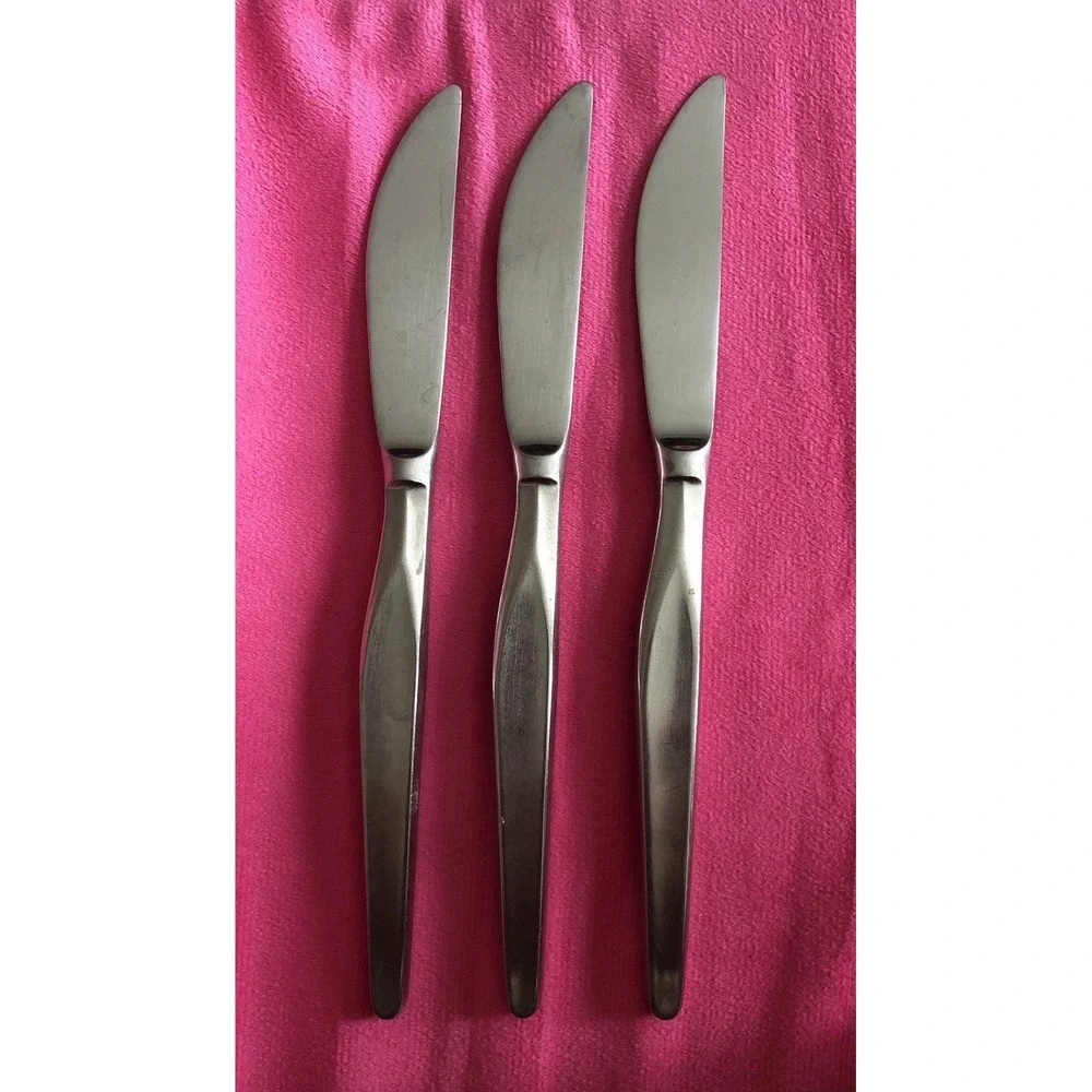 3 Dinner Butter Knives Noritake LINDEN Japan 18/8 Stainless 8 5/8